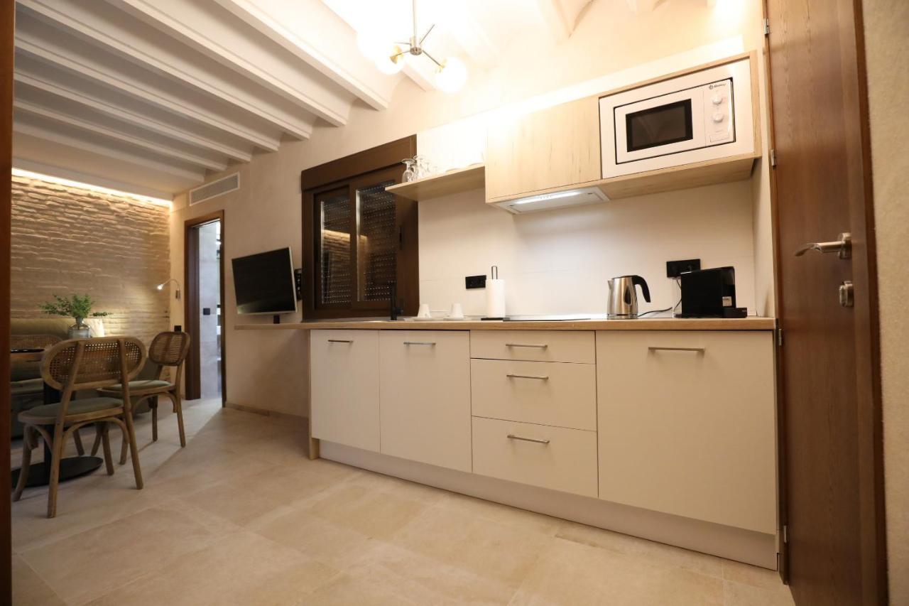 Casa Senorial Del Siglo XVIII Lejlighedshotel Sevilla Eksteriør billede