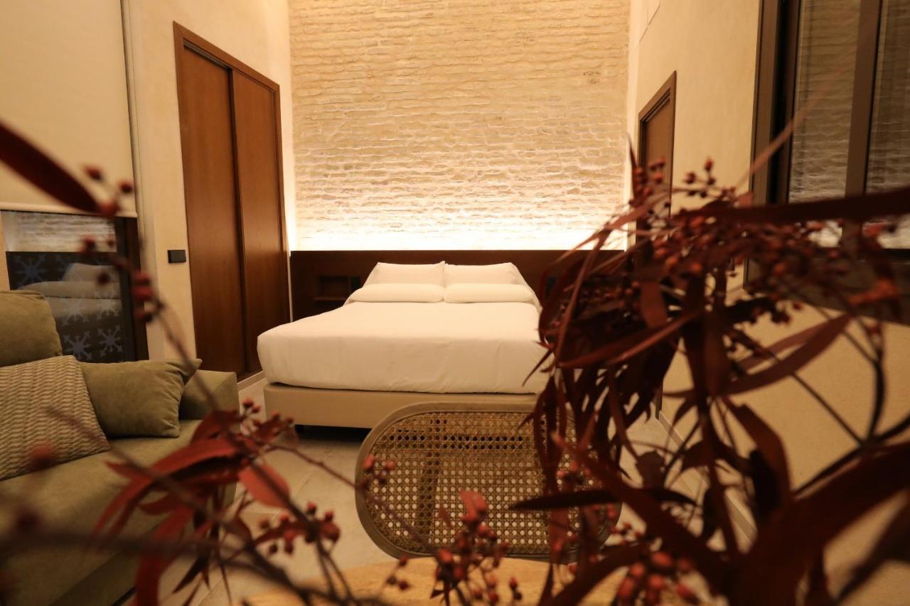 Casa Senorial Del Siglo XVIII Lejlighedshotel Sevilla Eksteriør billede