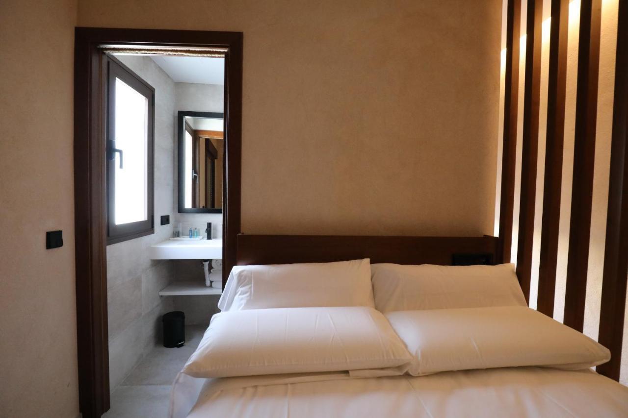 Casa Senorial Del Siglo XVIII Lejlighedshotel Sevilla Eksteriør billede