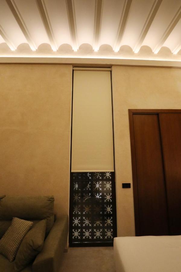 Casa Senorial Del Siglo XVIII Lejlighedshotel Sevilla Eksteriør billede