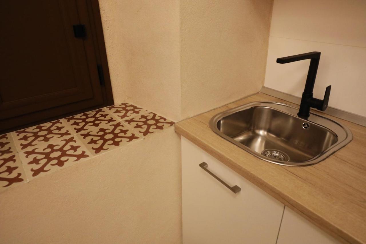 Casa Senorial Del Siglo XVIII Lejlighedshotel Sevilla Eksteriør billede