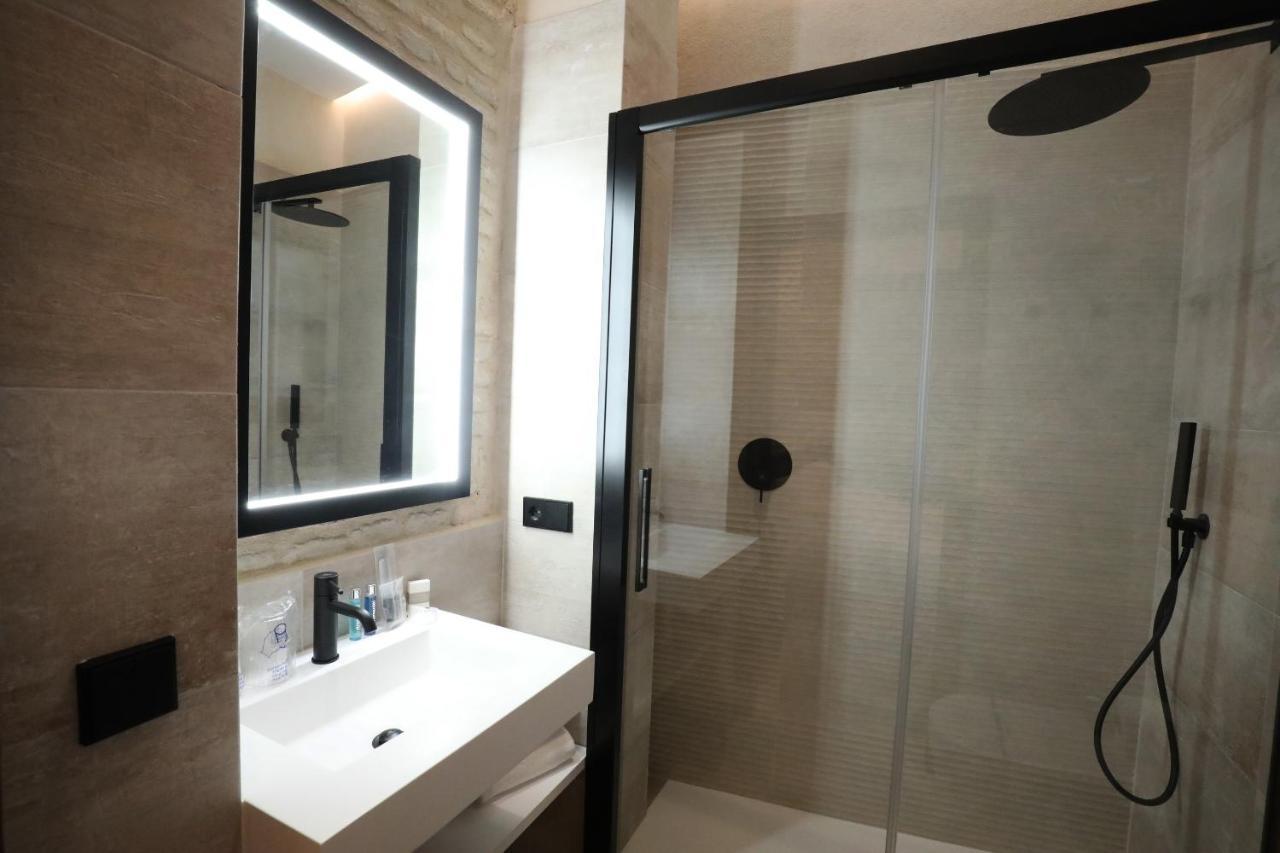 Casa Senorial Del Siglo XVIII Lejlighedshotel Sevilla Eksteriør billede