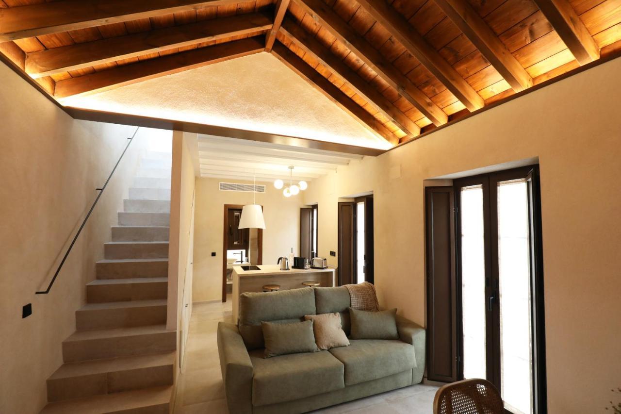 Casa Senorial Del Siglo XVIII Lejlighedshotel Sevilla Eksteriør billede