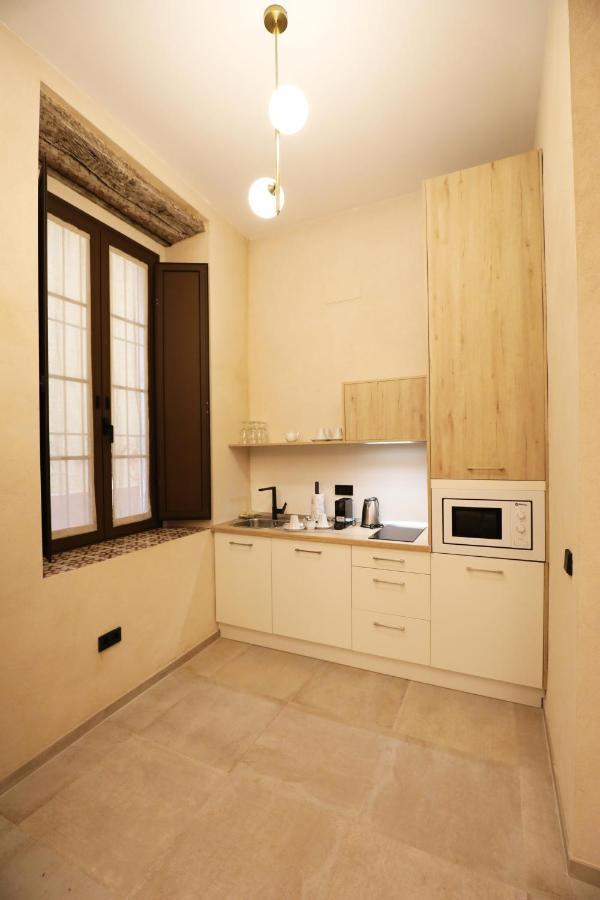 Casa Senorial Del Siglo XVIII Lejlighedshotel Sevilla Eksteriør billede