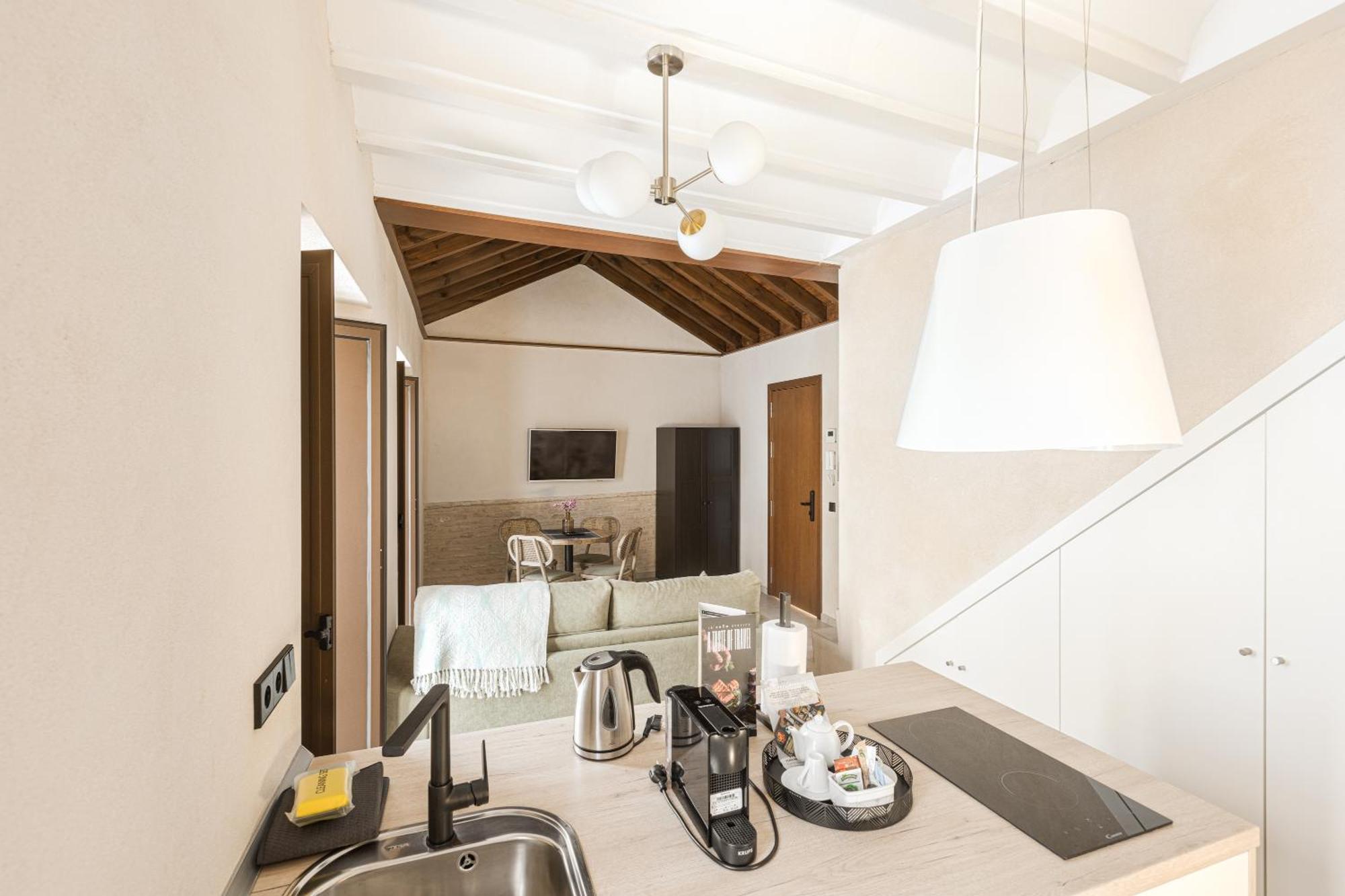 Casa Senorial Del Siglo XVIII Lejlighedshotel Sevilla Eksteriør billede